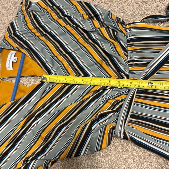 Emma & Michele Gold Gray Brown Black Brown Striped Belted Jumpsuit Sz Medium - Picture 8 of 9